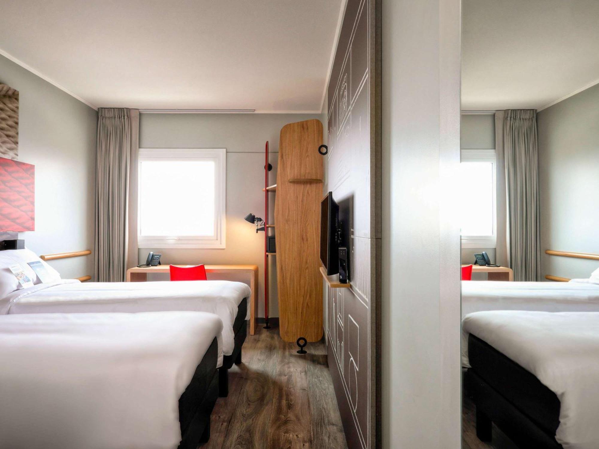 Отель Ibis Трухильо Экстерьер фото