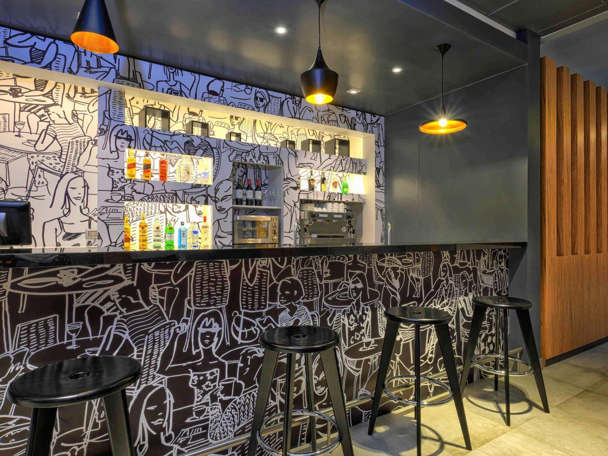 Отель Ibis Трухильо Экстерьер фото