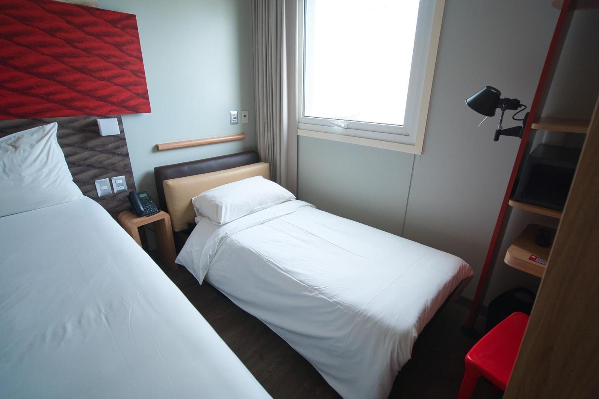 Отель Ibis Трухильо Экстерьер фото
